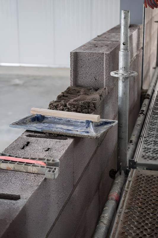 Montage de murs de en parpaings, Rosbruck